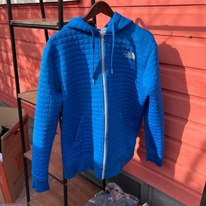 North face sweatshirt